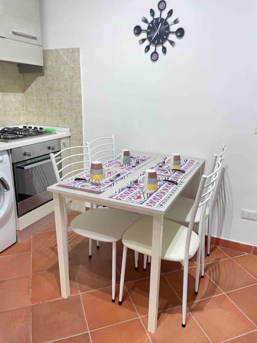 Residenza Niutta- Roma Apartment Екстериор снимка